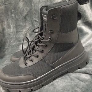 Men's Doc Martens Boots Like New size 8 black